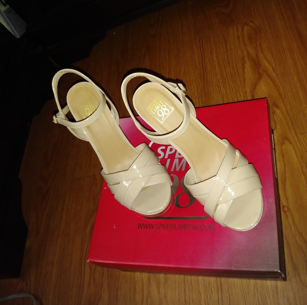 Heels - Picture 2 of 2